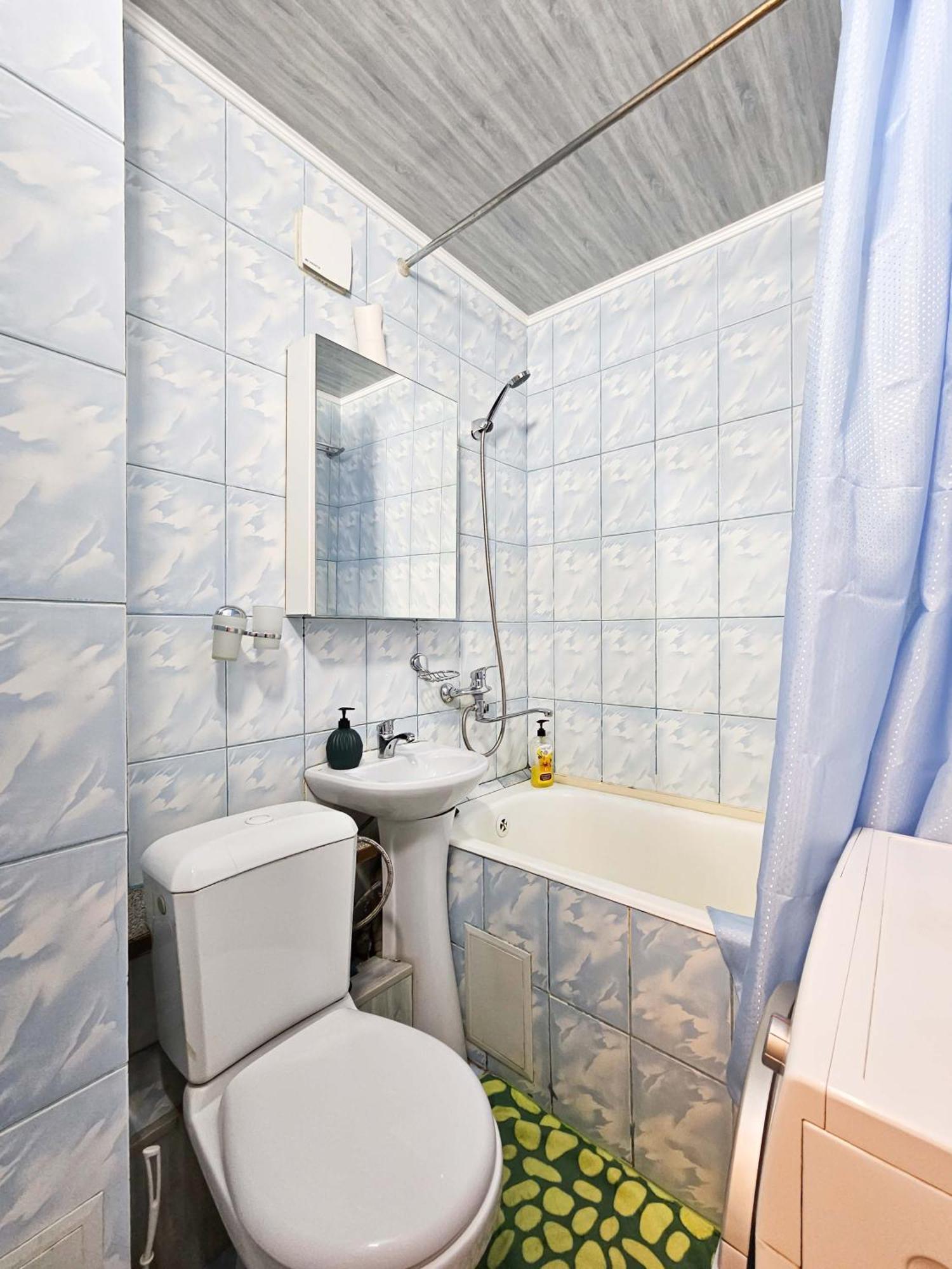 Nadezhda Apartments On The Nauryzbai Batyr 82 อัลมาตี ภายนอก รูปภาพ
